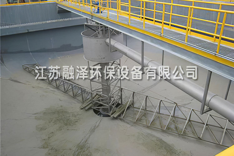懸掛式中心傳動刮泥機 懸掛式中心傳動刮泥機